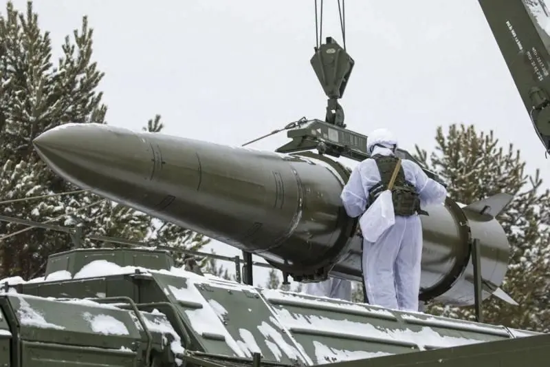 Завантаження ракети \