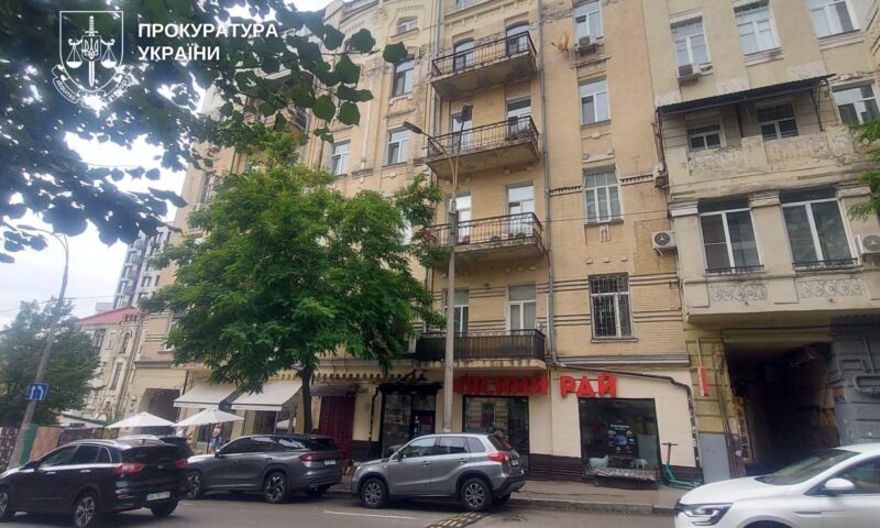 Прокуратура наполягає на укладенні договору охорони пам’ятки на вулиці Олеся Гончара в Києві