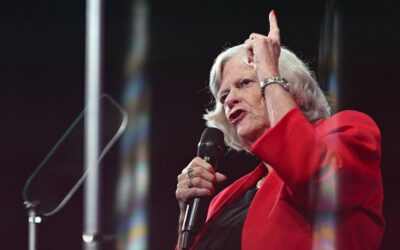 Британські прокурори висунули обвинувачення у вбивстві у справі смерті Енн Віддекомб.