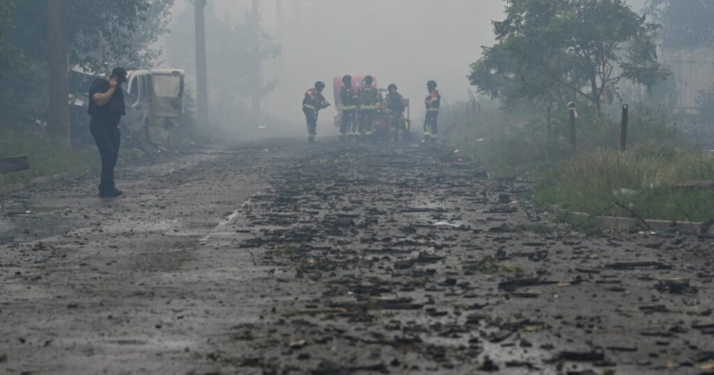 ДСНС повідомляє: у Вишневому кількість жертв збільшилася до 5, евакуйовано понад 600 осіб