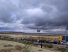 Казахстан розмістив на кордоні численні поліцейські пости.