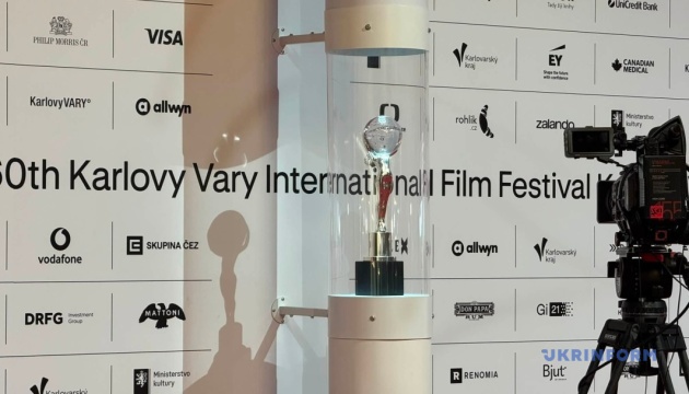 Кінострічка «Збір врожаю» отримала «Кришталевий глобус» на кінофестивалі в Карлових Варах.