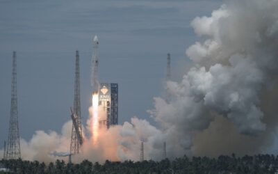 Китай уперше вдало здійснив пуск багаторазової ракети.