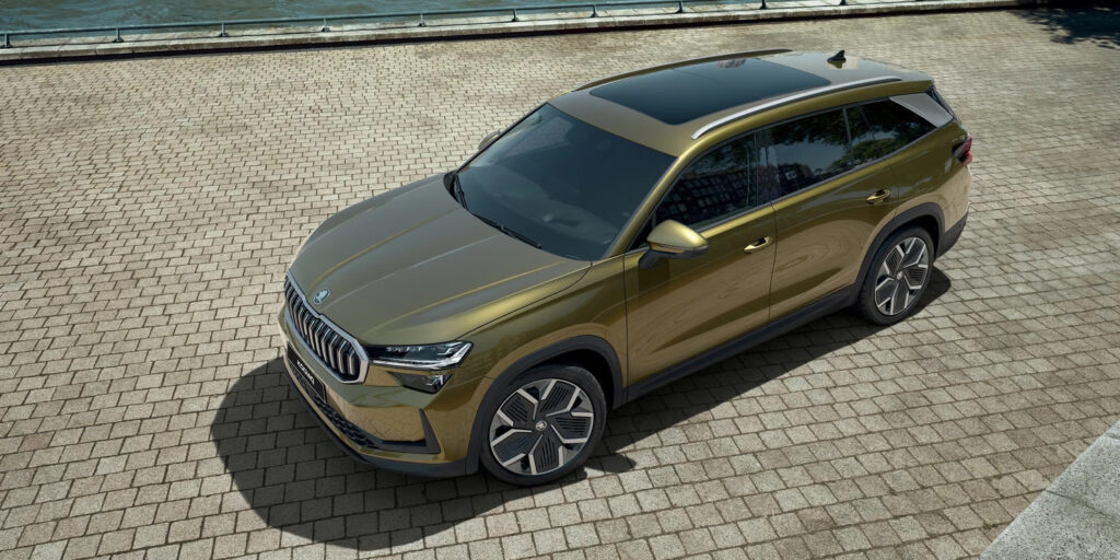 Škoda Kodiaq або Hyundai Santa Fe: який автомобіль підійде великій родині краще?