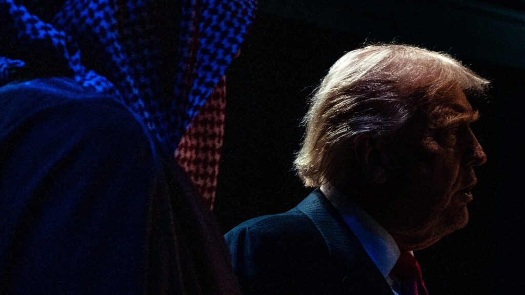 Трамп просуває ядерну енергію, включно з угодою із Саудівською Аравією, що може принести вигоду його родині та прихильникам.