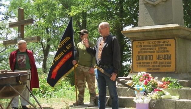 У Вінницькій області відновили могилу козацького полковника Данила Нечая