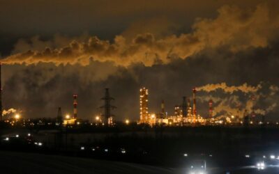 В Росії повідомили про удар безпілотників по Ярославському нафтопереробному заводу, в кількох містах окупованого Криму відсутнє електропостачання.