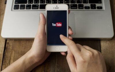 YouTube закрив в Україні канали виконавців, що підтримують війну.