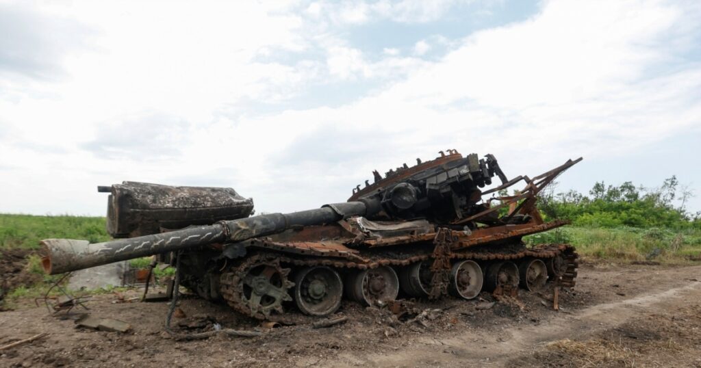 За один день бойових дій Росія втратила вісім танків і більше 1400 військовослужбовців