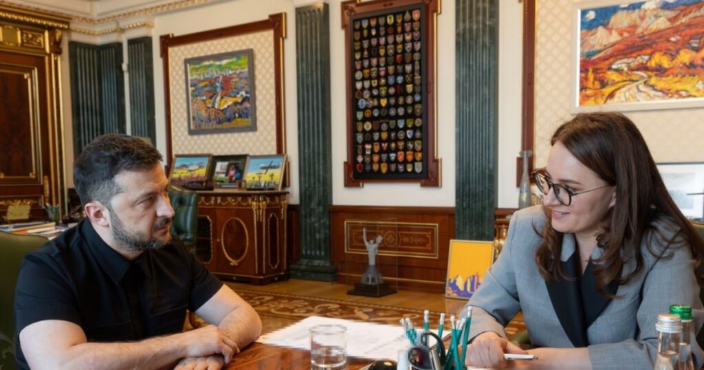 Зеленський повідомив про звільнення прем’єрки Свириденко