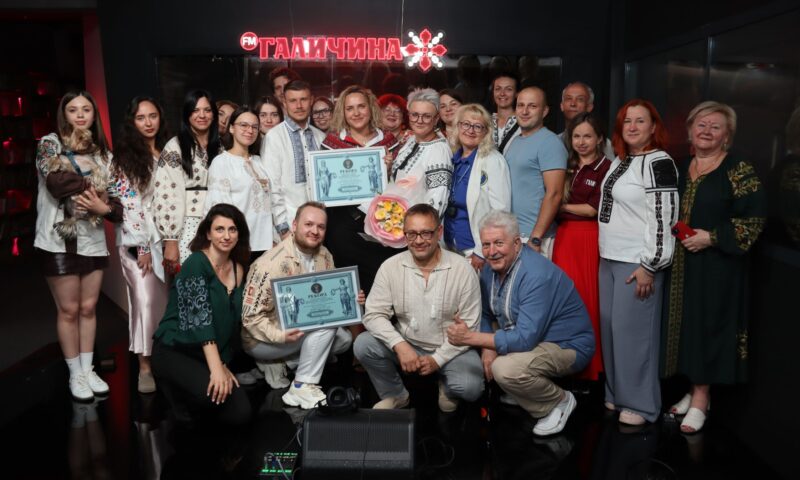 Колектив «FM Галичина» провів у прямому ефірі 35 годин, встановивши новий український рекорд