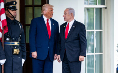 Нетаньягу балансирует на грани из-за сделки Трампа по разоружению Газзы.