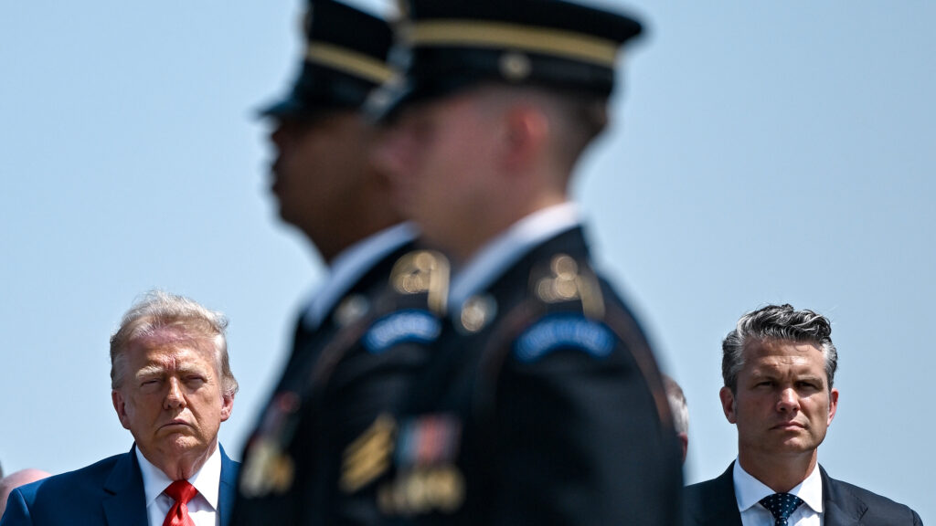 Перевірка правдивості заяв Трампа щодо впливу війни в Ірані на ціни на нафту, боєприпаси та інше