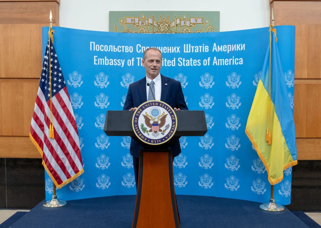 Пол Г’юстон приступив до виконання обов’язків тимчасового повіреного у справах США в Україні