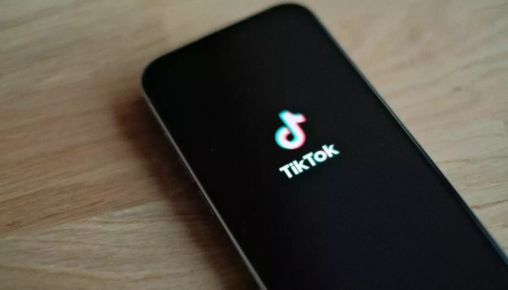 TikTok виплатить $400 млн за незаконне збирання інформації про дітей.