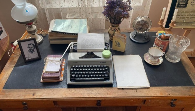 У Житомирі презентували виставку, присвячену мистецтву Валерія Шевчука