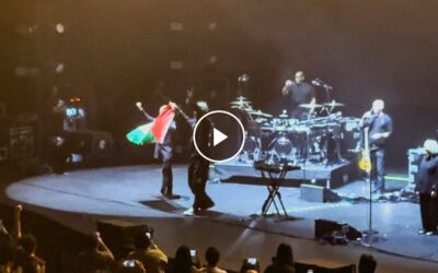 Відео: Сінгапур заборонив гурт Massive Attack за показ прапора Палестини