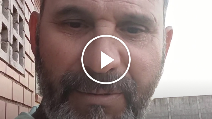 Відео: Виживання у в’язниці Африки після депортації зі США
