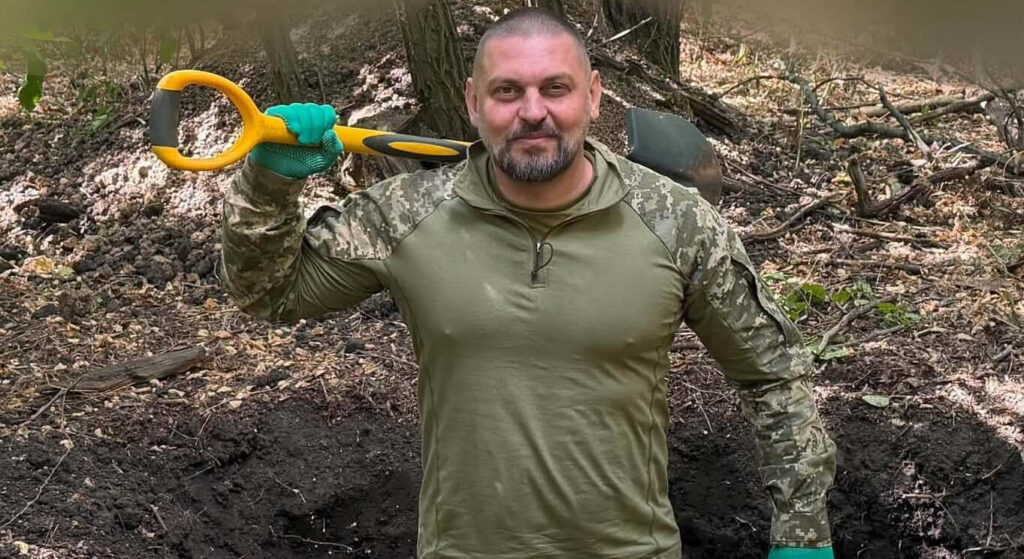 Володимир Золкін, блогер, приєднався до Збройних Сил України.