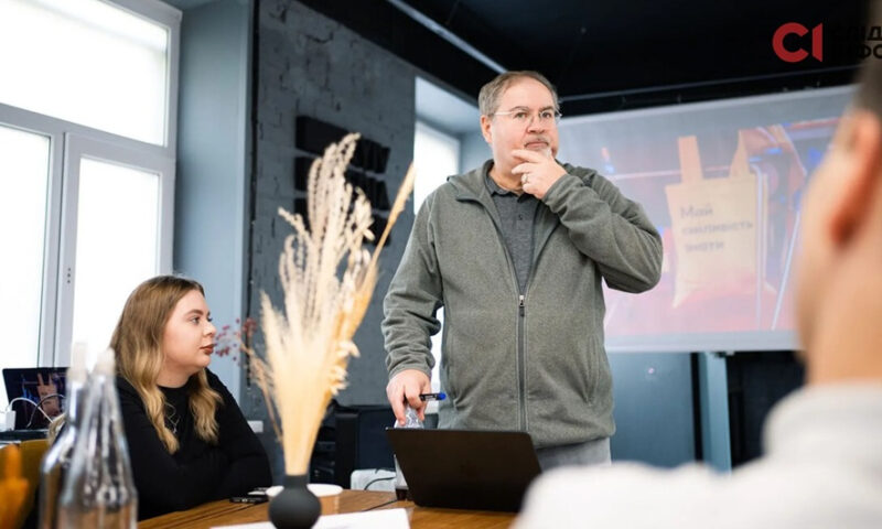 «Слідство.Інфо» та OCCRP запускають набір у школу журналістських розслідувань