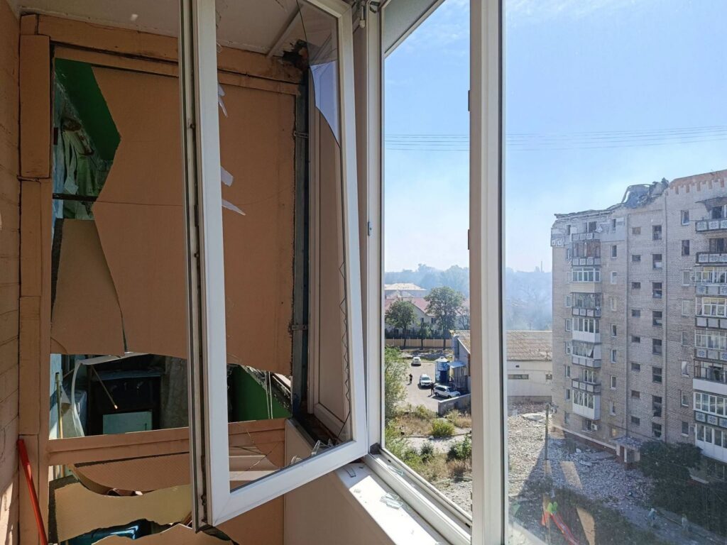 У Краматорську через російський авіаудар було пошкоджене житло журналіста «Краматорськ Post»